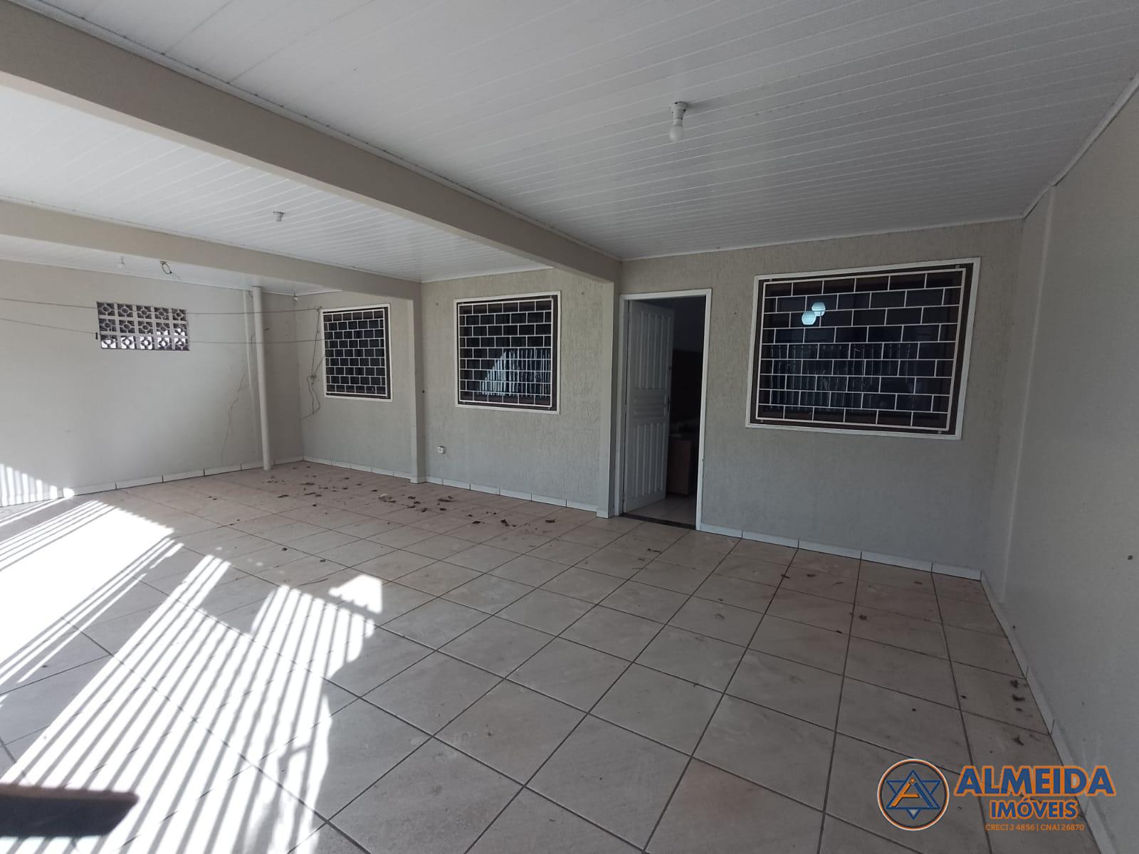 EXCELENTE CASA COM 03 QUARTOS PARA VENDA LOCALIZADA NO BAIRRO ...
