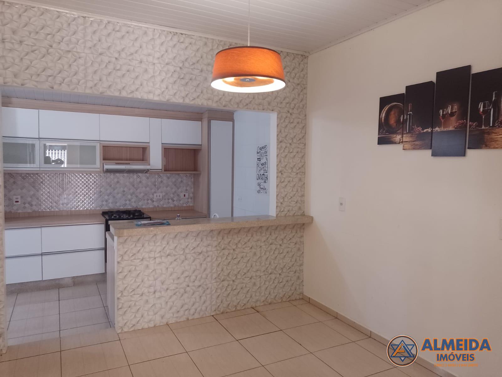EXCELENTE CASA COM 03 QUARTOS PARA VENDA LOCALIZADA NO BAIRRO ...