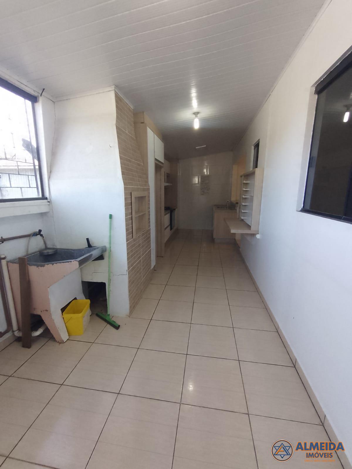 EXCELENTE CASA COM 03 QUARTOS PARA VENDA LOCALIZADA NO BAIRRO NOVA CIDADE.
