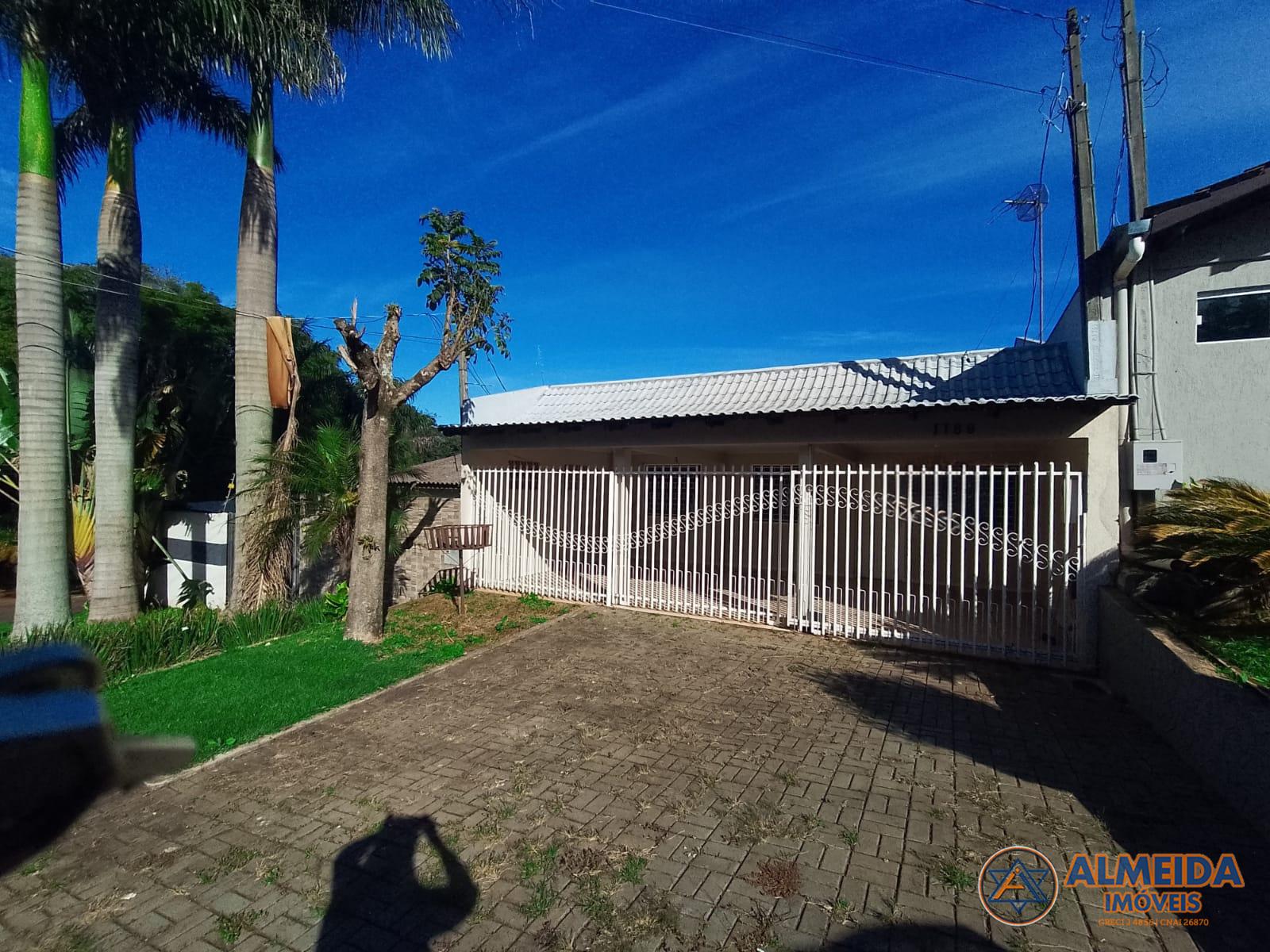 EXCELENTE CASA COM 03 QUARTOS PARA VENDA LOCALIZADA NO BAIRRO ...