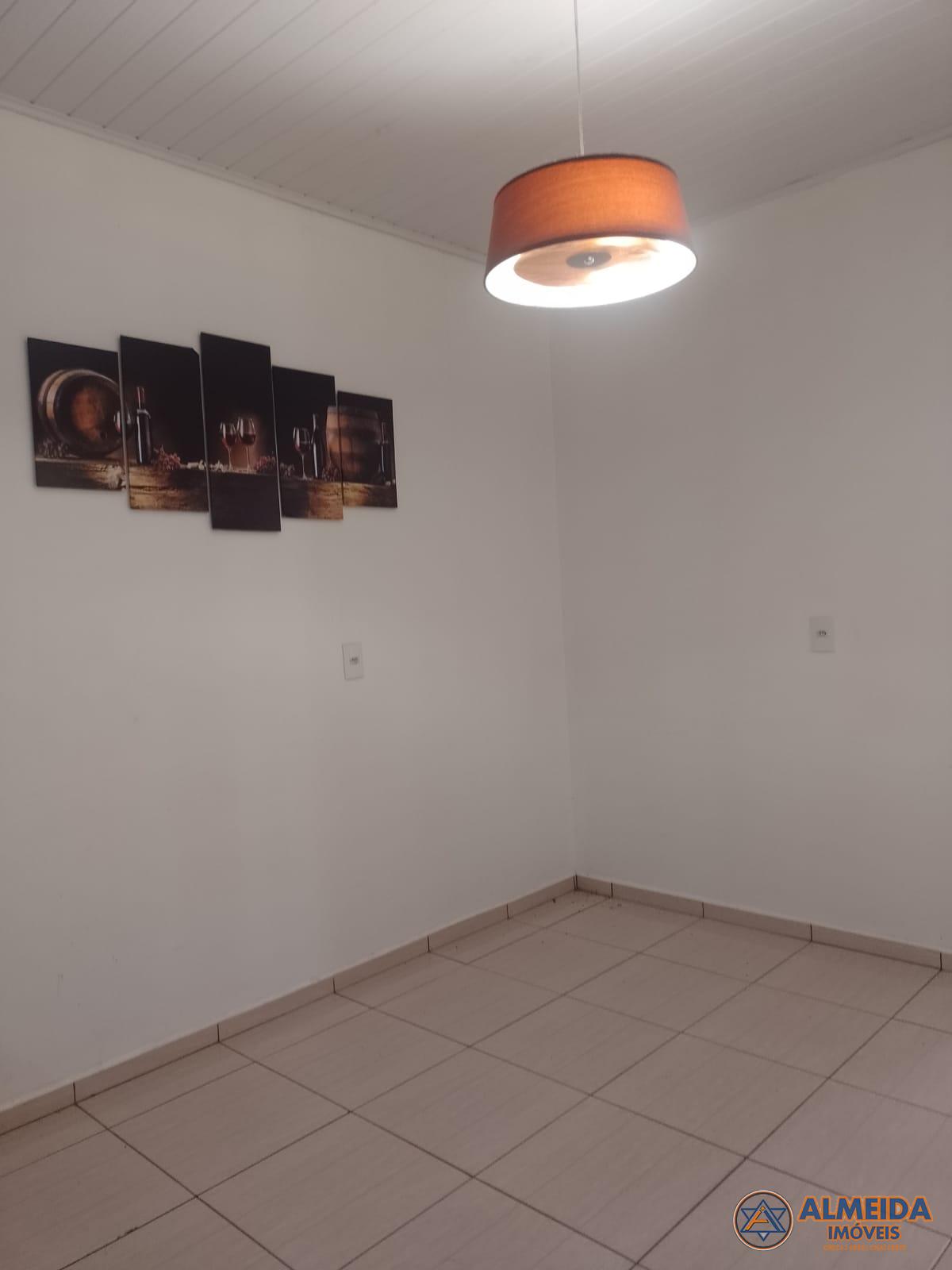 EXCELENTE CASA COM 03 QUARTOS PARA VENDA LOCALIZADA NO BAIRRO NOVA CIDADE.