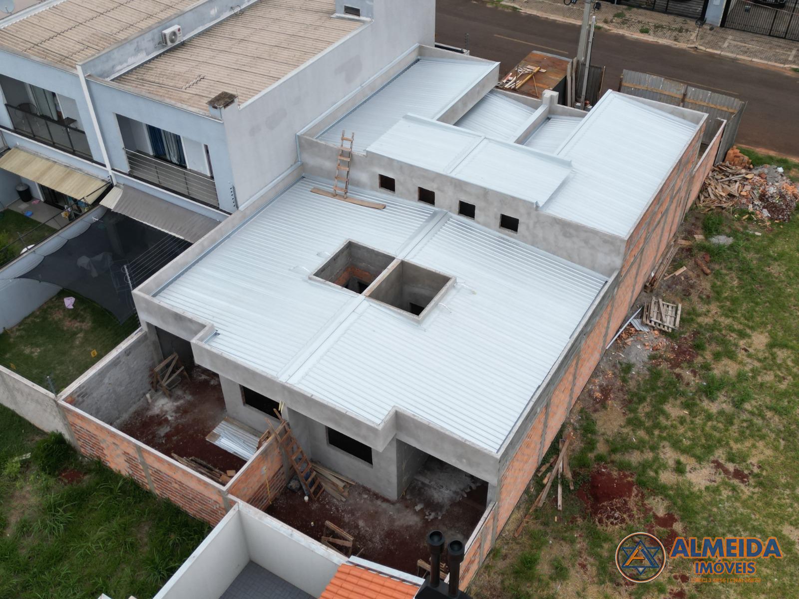 CASAS NOVAS COM SOBRA DE TERRENO PARA VENDA COM FINO PADRO DE ACABAMENTO NO JARDIM PADOVANI 3.