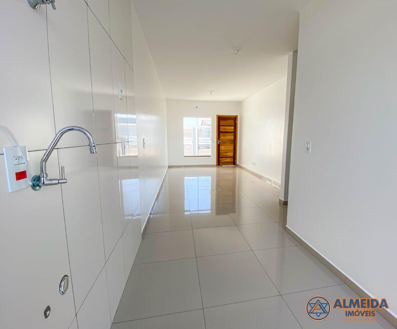 CASAS NA PLANTA PARA VENDA COM SOBRA DE TERRENO LOCALIZADO JARDIM VENEZA NO BAIRRO CASCAVEL VELHO.