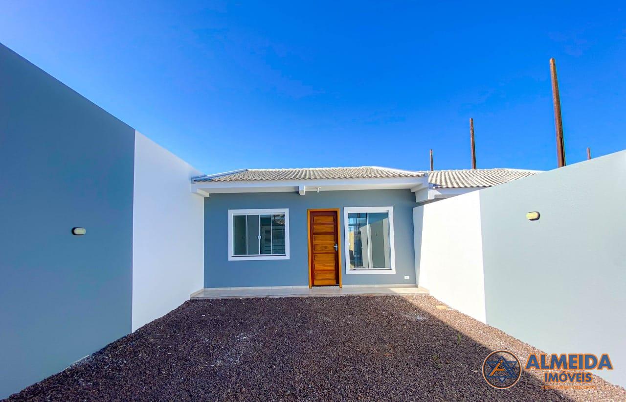 CASAS NA PLANTA PARA VENDA COM SOBRA DE TERRENO LOCALIZADO JARDIM VENEZA NO BAIRRO CASCAVEL VELHO.