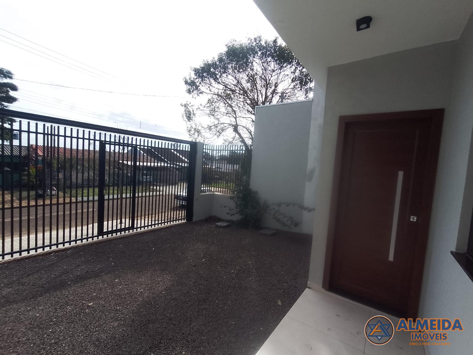 CASA SEMI NOVA COM 2 QUARTOS PRXIMO DA PARQUIA RAINHA DOS APSTOLOS