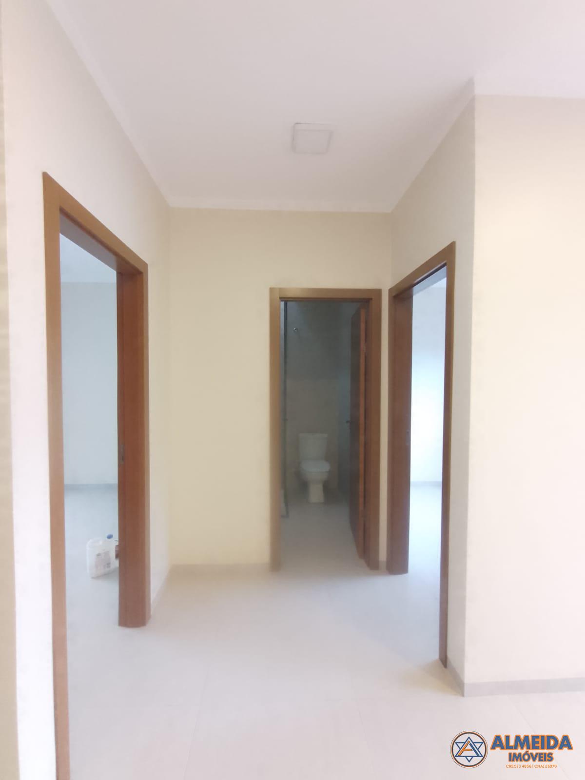 CASA SEMI NOVA COM 2 QUARTOS PRXIMO DA PARQUIA RAINHA DOS APSTOLOS
