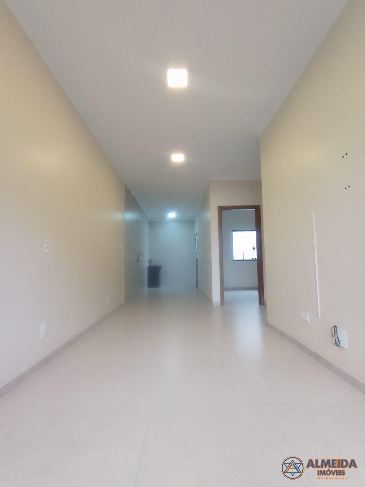 CASA SEMI NOVA COM 2 QUARTOS PRXIMO DA PARQUIA RAINHA DOS APSTOLOS