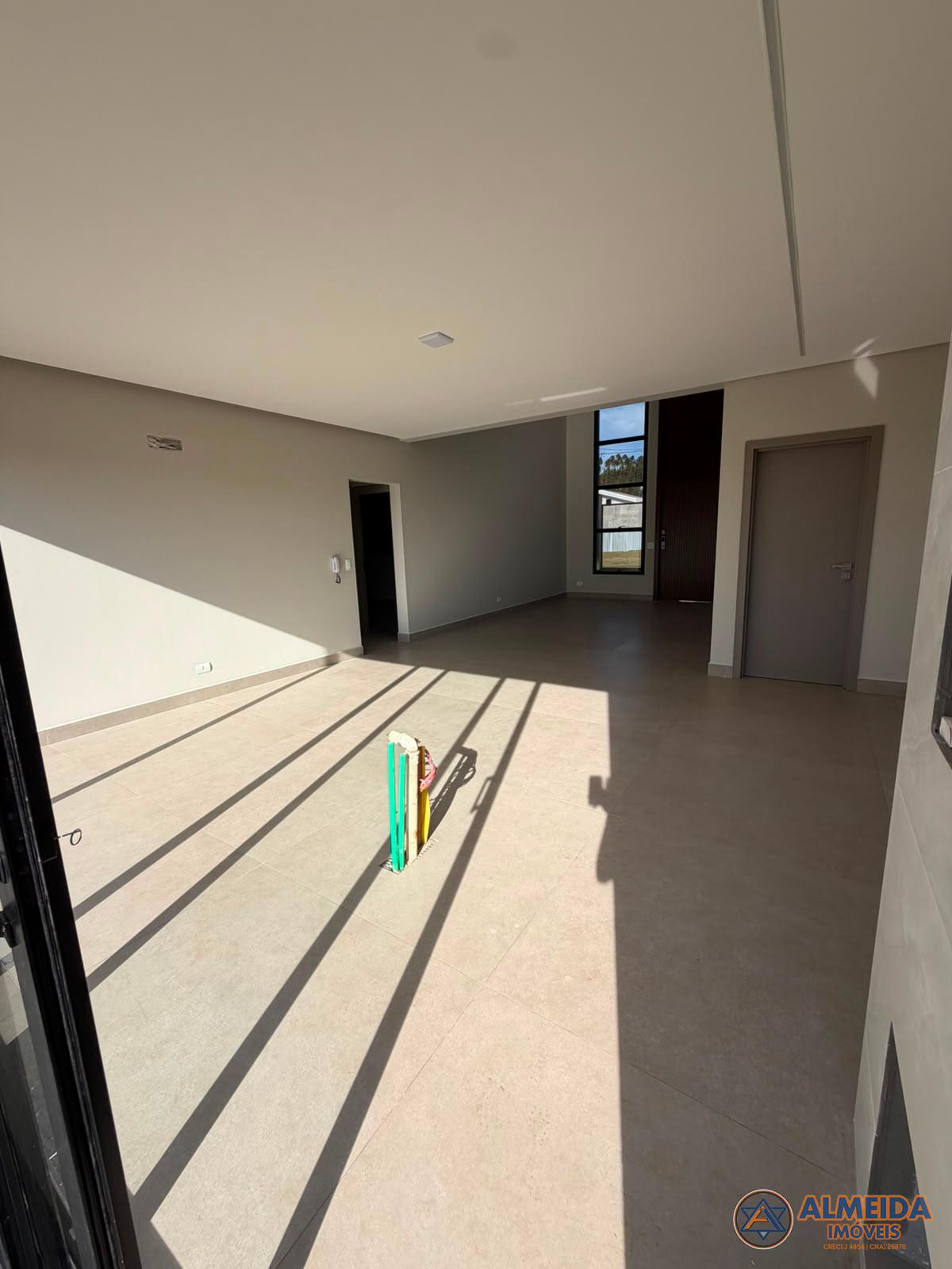 CASA NOVA ALTO PADRÃO PARA VENDA EM FASE DE ACABAMENTO COM SOB...