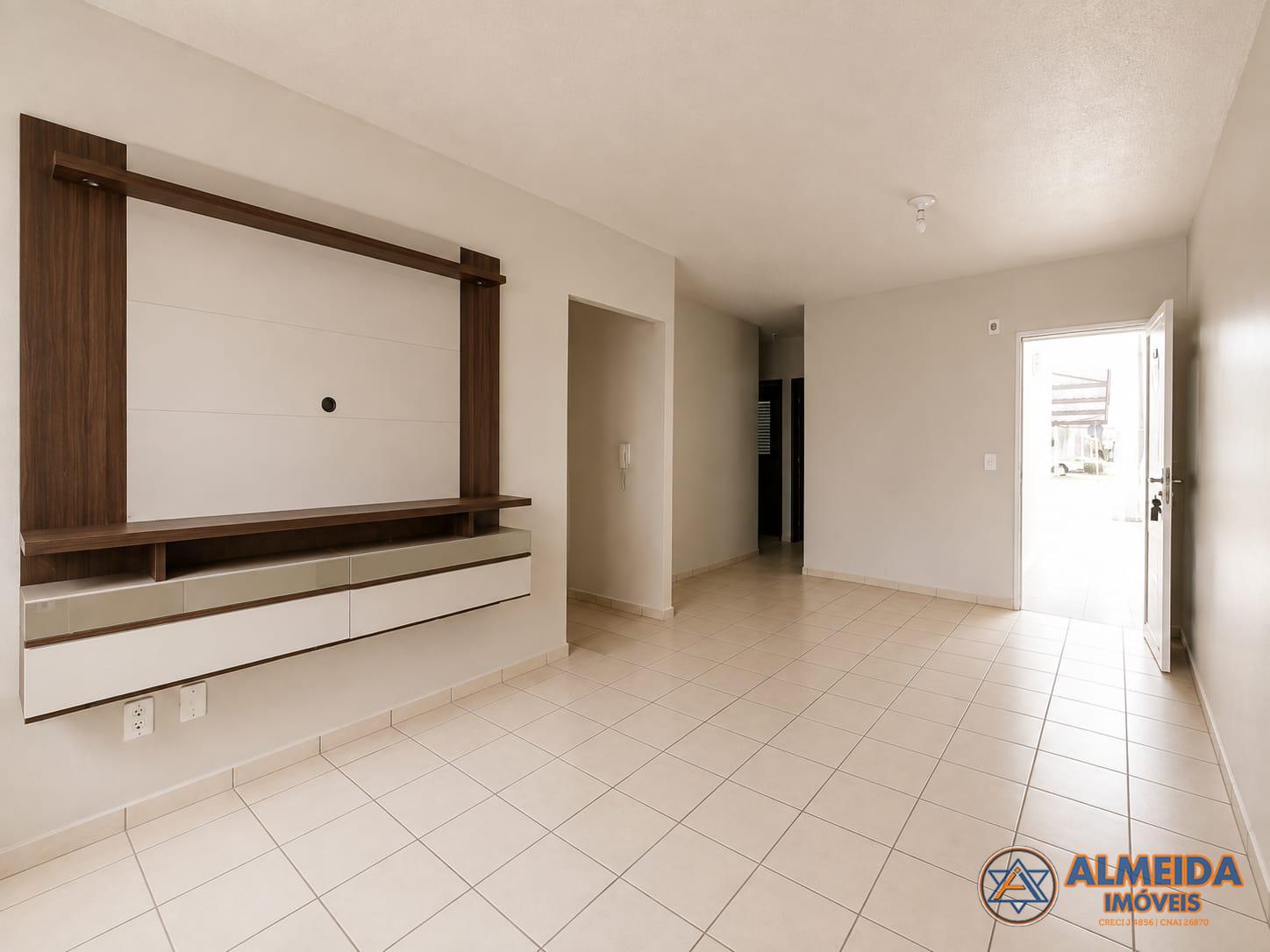 OPORTUNIDADE CASA COM SUÍTE + 2 QUARTOS NO CONDOMINIO TERRA NO...