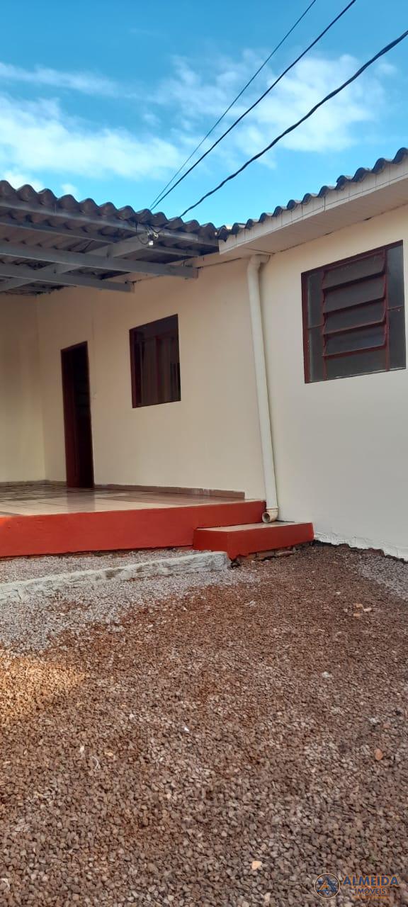 CASA (FUNDOS) NO BAIRRO PARQUE SÃO PAULO COM 4 QUARTOS PARA LO...