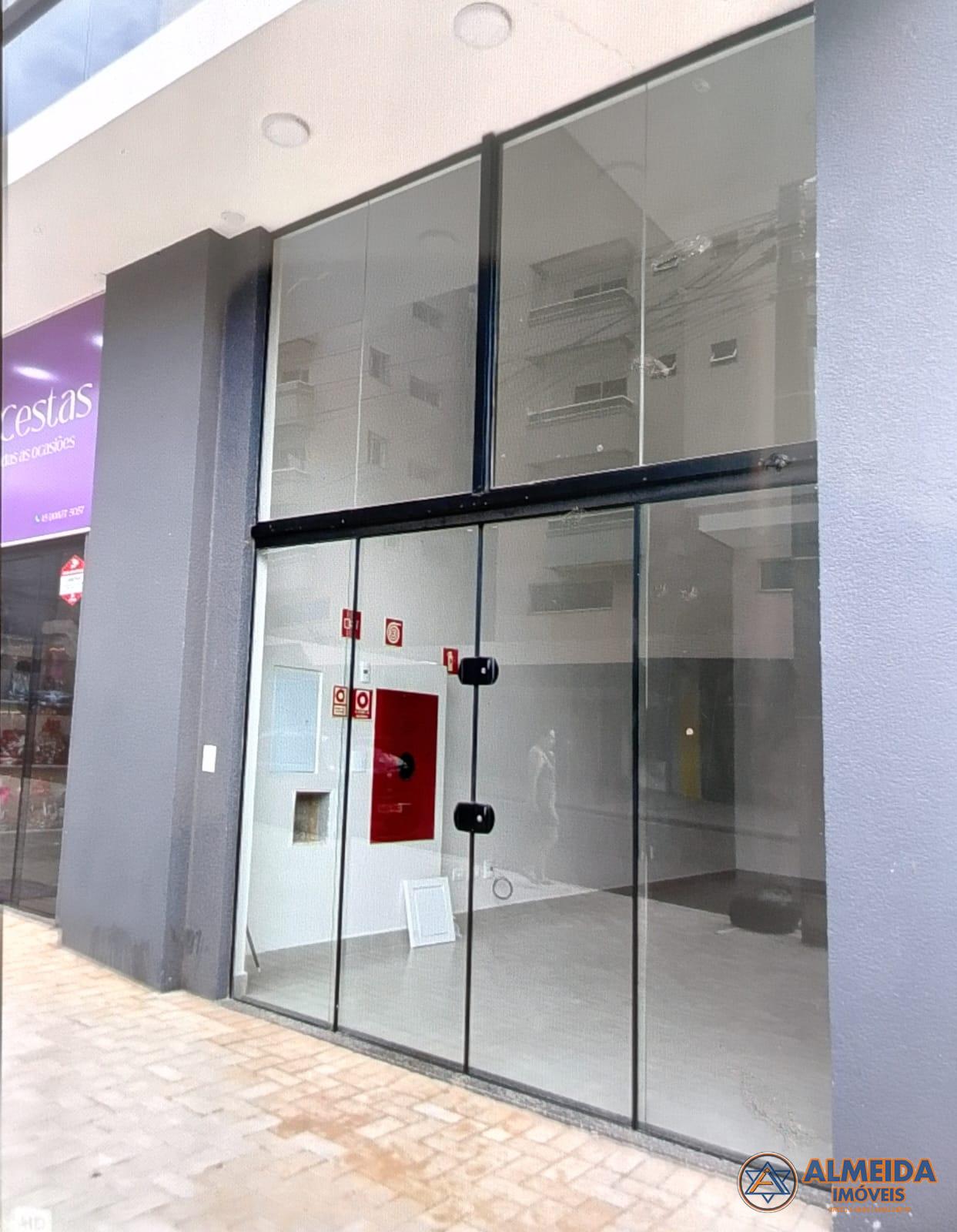 SALA COMERCIAL NOVA NO BAIRRO COQUEIRAL PROXIMO DA PREFEITURA