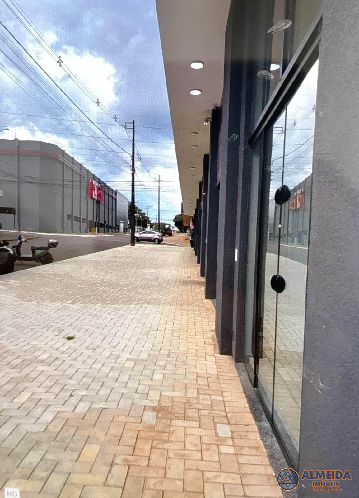 SALA COMERCIAL NOVA NO BAIRRO COQUEIRAL PROXIMO DA PREFEITURA