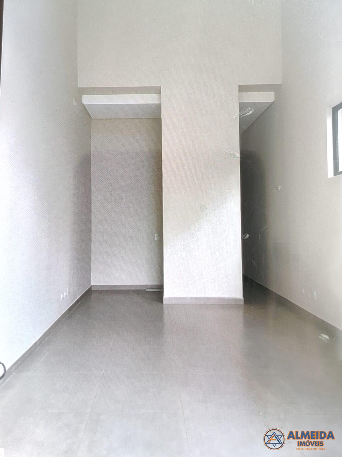 SALA COMERCIAL NOVA NO BAIRRO COQUEIRAL PROXIMO DA PREFEITURA