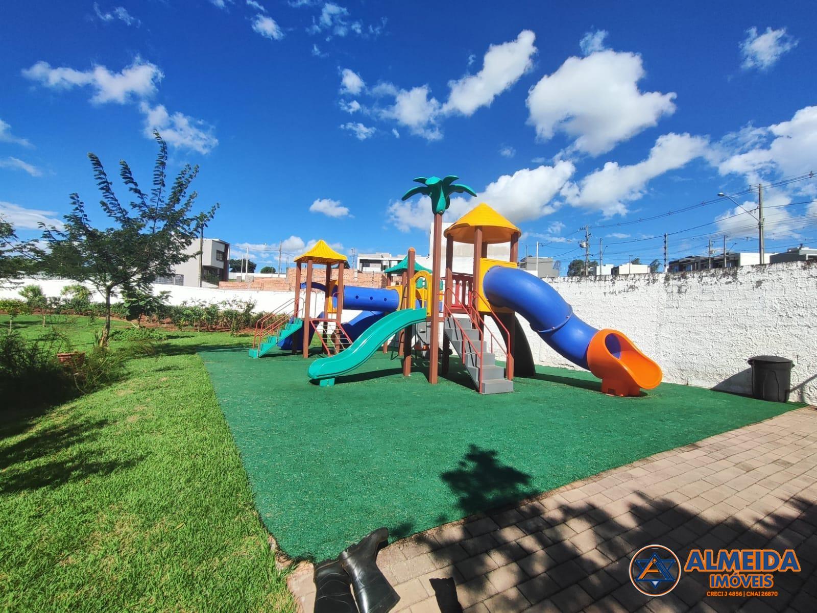 TERRENO COM 229M2 NO CONDOMINIO COLINA DO LAGO , BAIRRO TURISP...