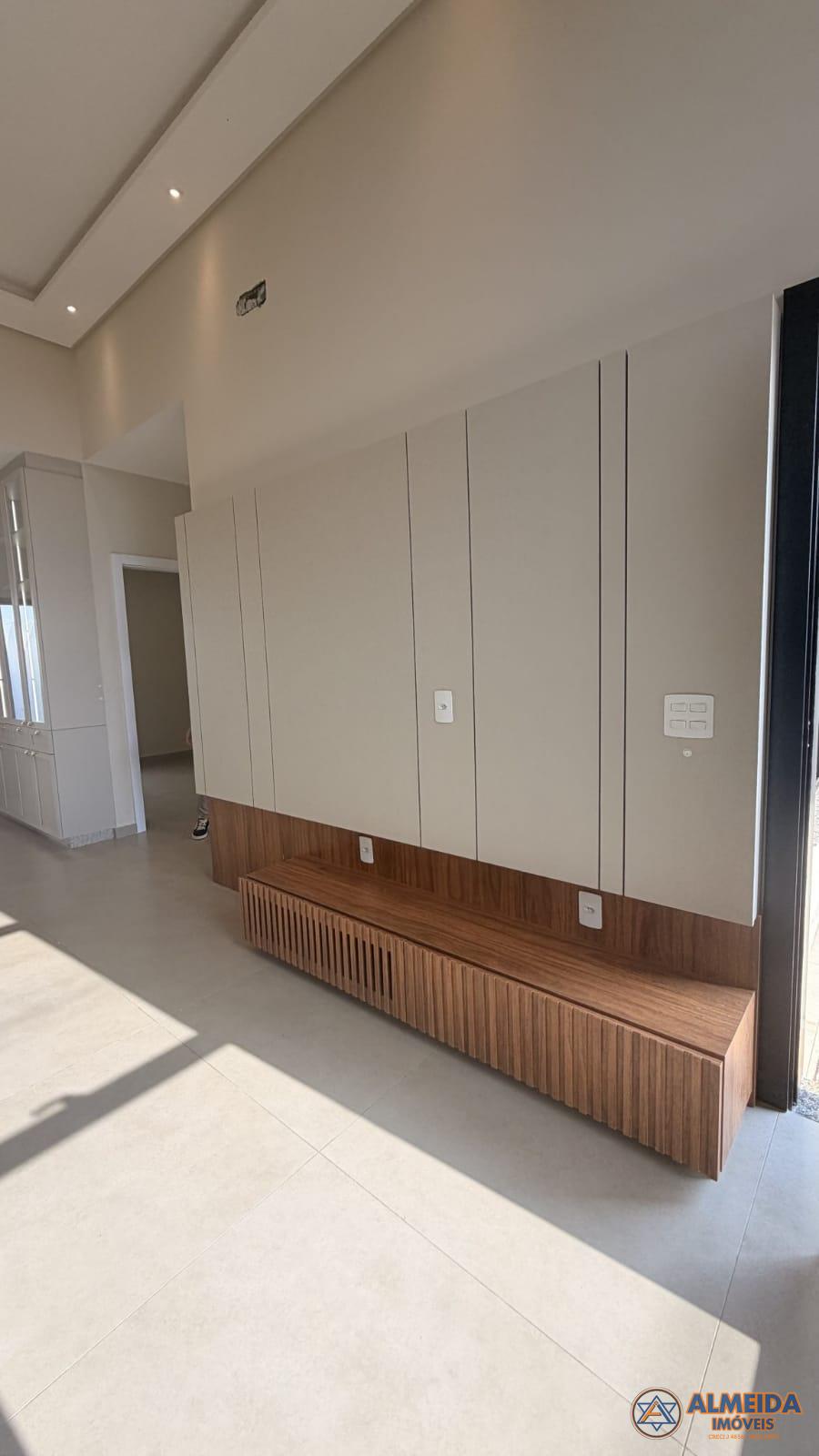CASA NOVA PARA VENDA COM FINO PADRÃO DE ACABAMENTO E SOBRA DE ...