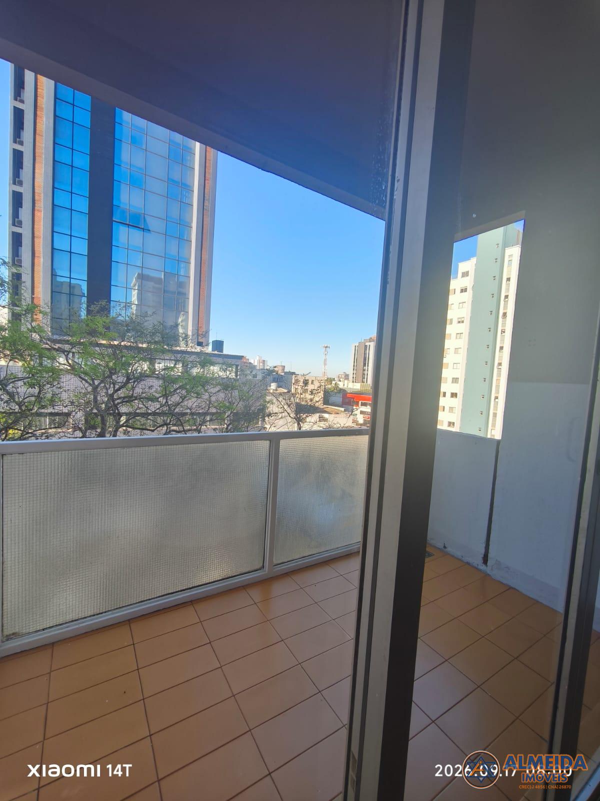 ED ITAPOA NO CENTRO DE CASCAVEL, LOCALIZADO NA RUA PARAN, 5 ANDAR, PRDIO COM ELEVADOR