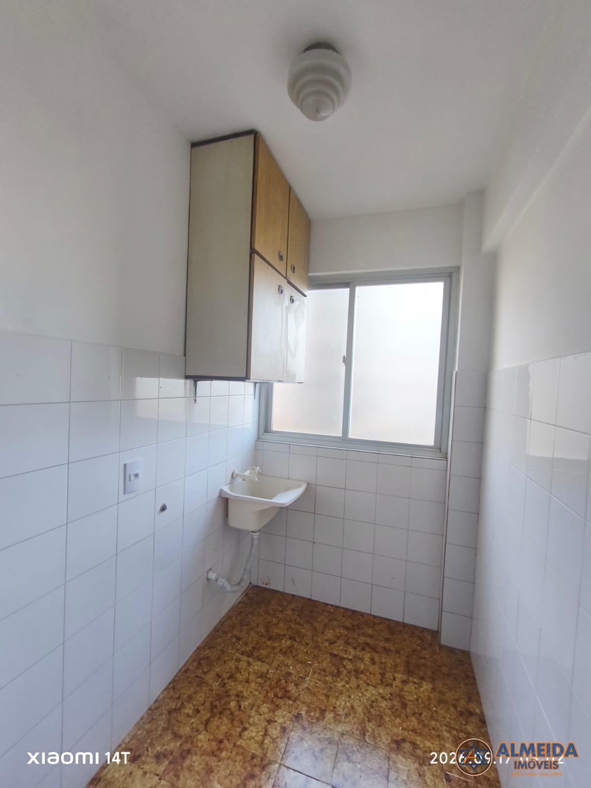 ED ITAPOA NO CENTRO DE CASCAVEL, LOCALIZADO NA RUA PARAN, 5 ANDAR, PRDIO COM ELEVADOR