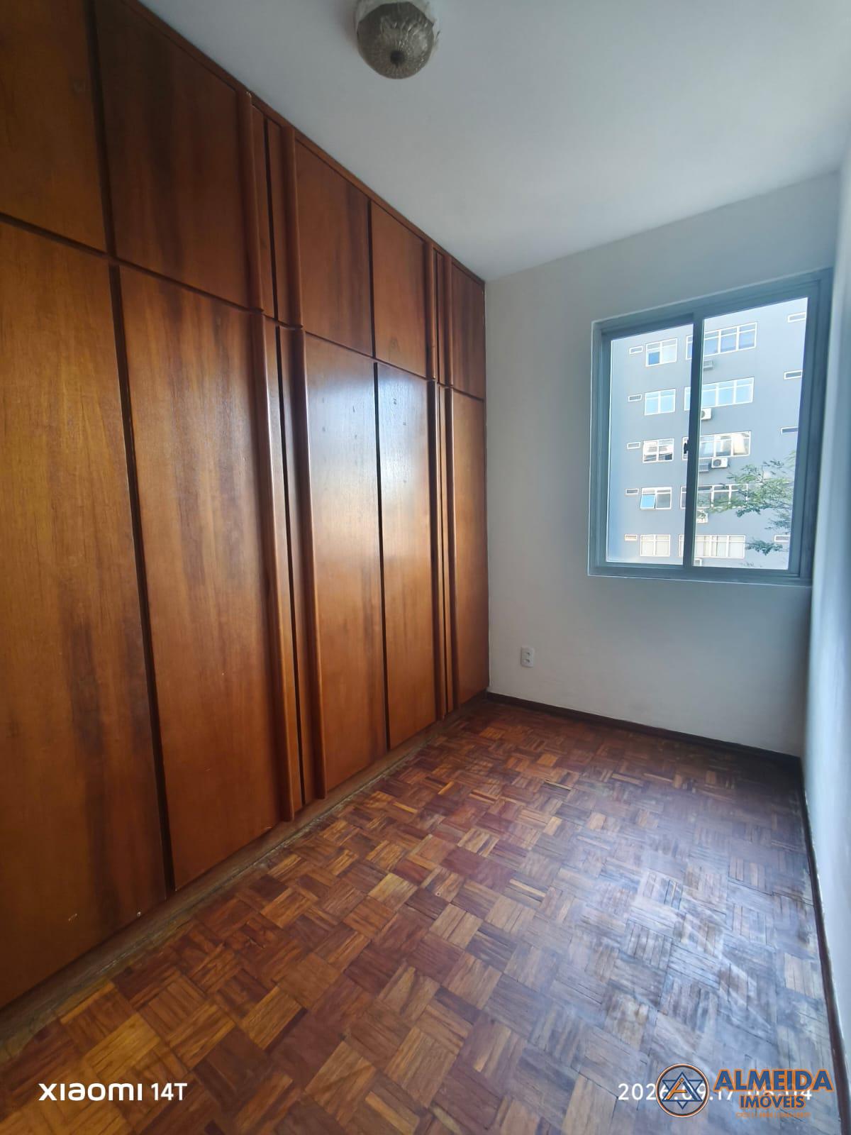 ED ITAPOA NO CENTRO DE CASCAVEL, LOCALIZADO NA RUA PARAN, 5 ANDAR, PRDIO COM ELEVADOR
