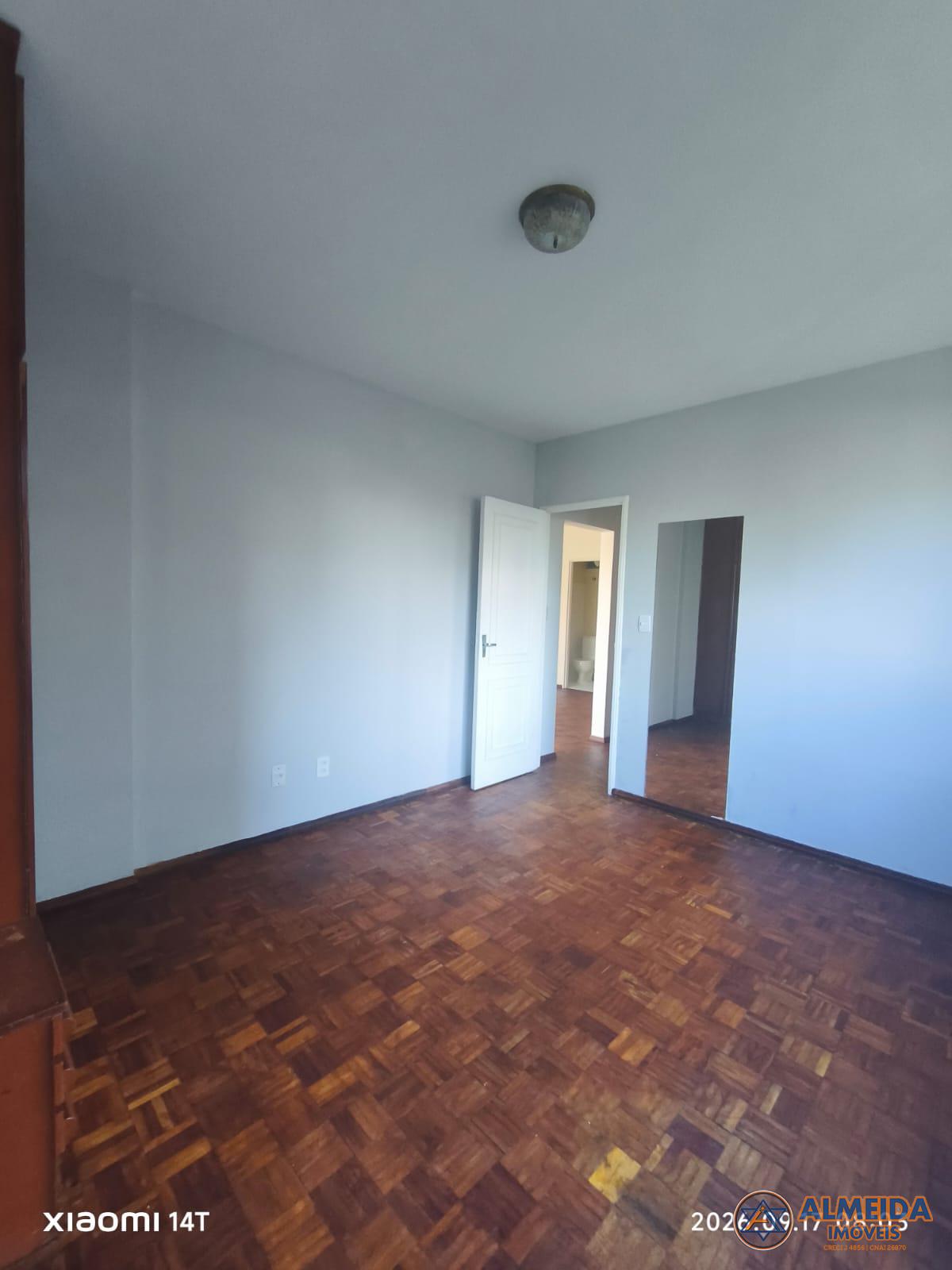 ED ITAPOA NO CENTRO DE CASCAVEL, LOCALIZADO NA RUA PARAN, 5 ANDAR, PRDIO COM ELEVADOR