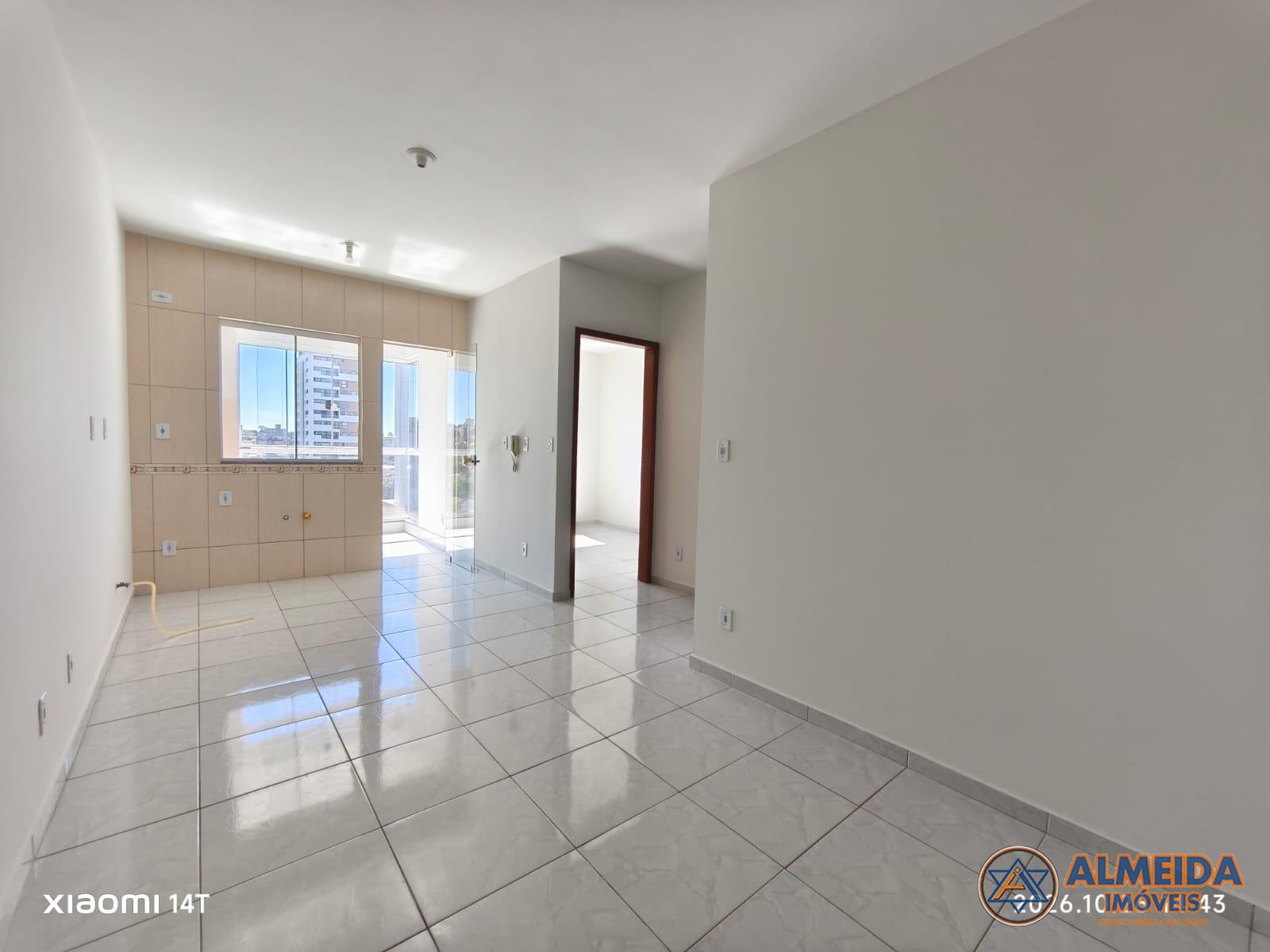 EXCELENTE APTO COM 2 QUARTOS NO ED BONSAI 8 BAIRRO CANCELLI