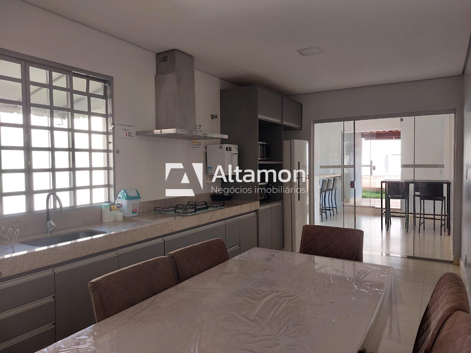 Casa, 3 quartos, 244 m² - Foto 13