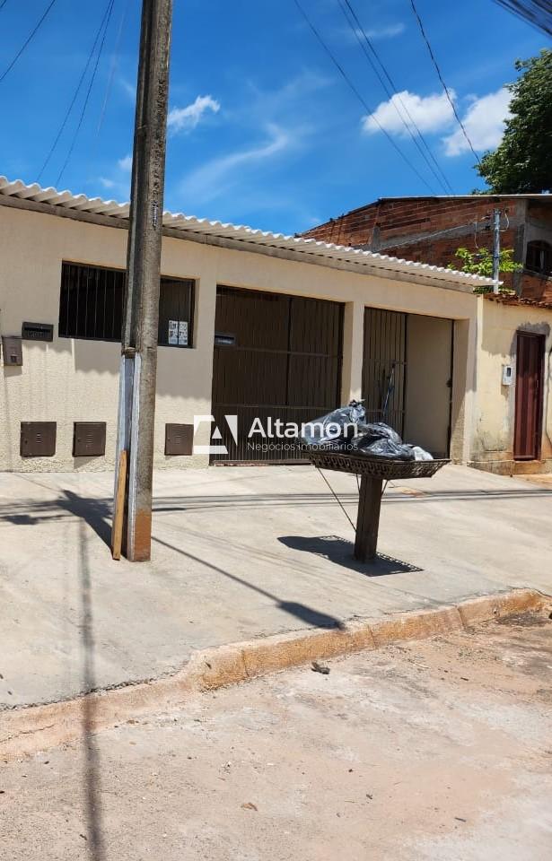 Imóvel para Venda com 04 casas no lote com 2 quartos e garagem...