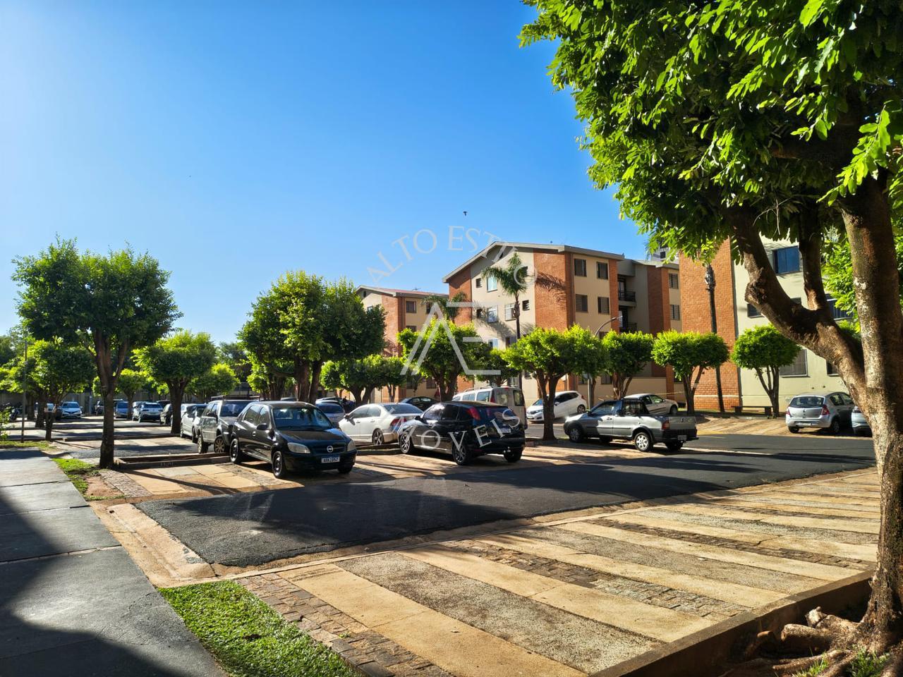 Apto térreo 55mt 2 quartos 1 banheiro 1vaga  Av. Caramuru RP