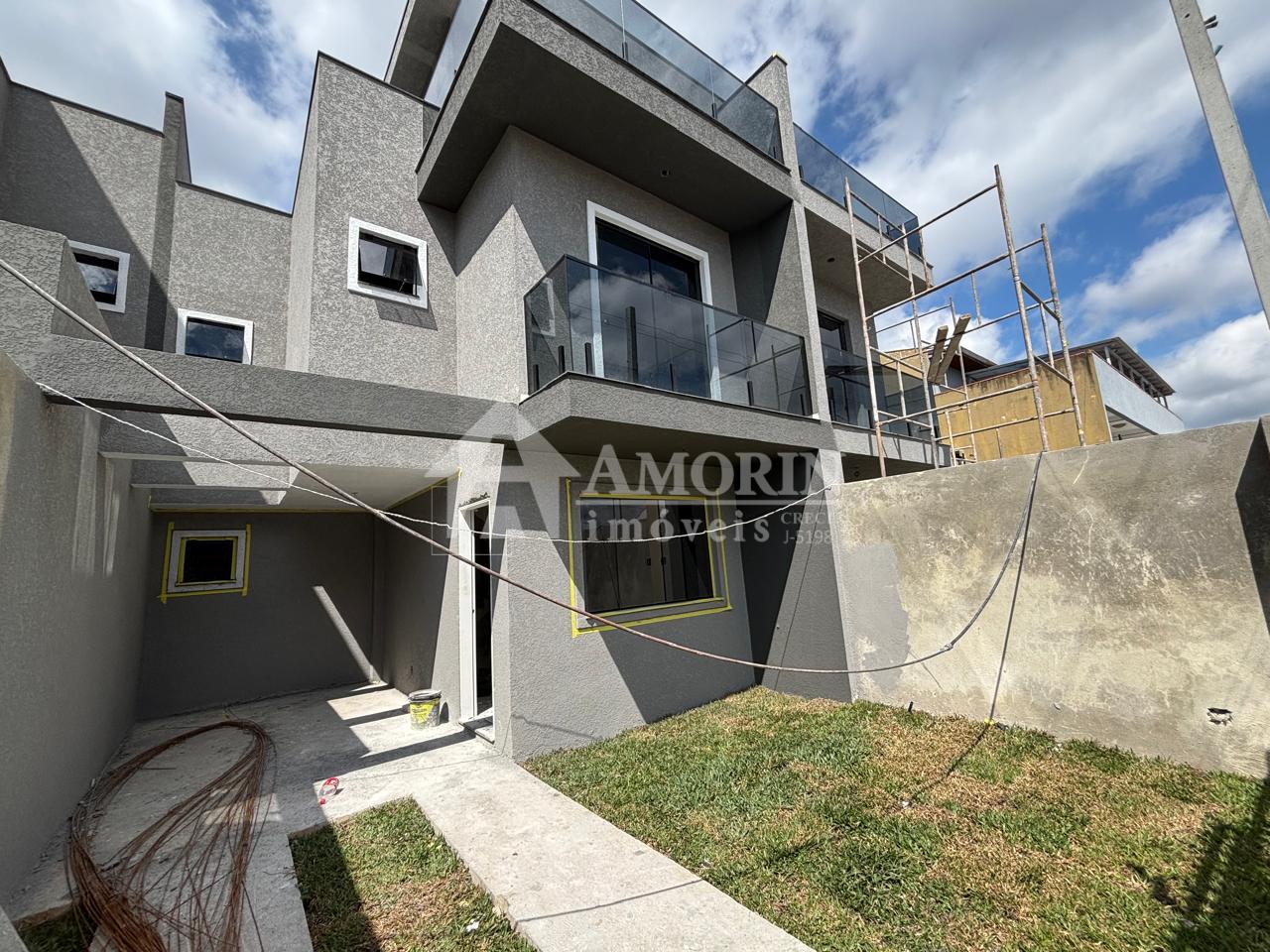 Sobrado com 122,88 m , 3 dormitórios  1 suite , sacada, Aceita...