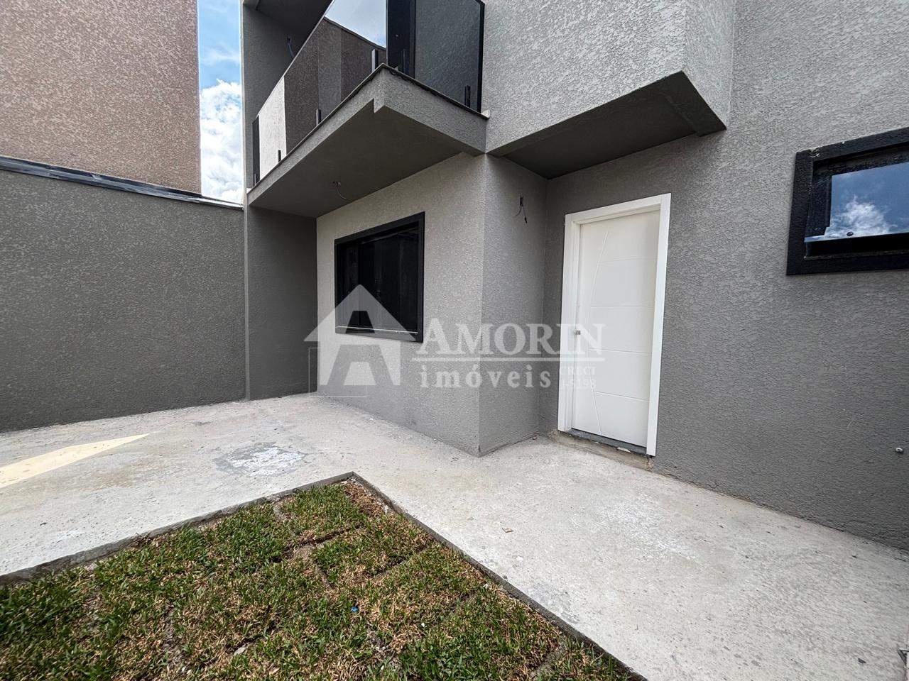 Sobrado à venda, 143m2, 3 dormitórios  1 suíte com sacada , te...