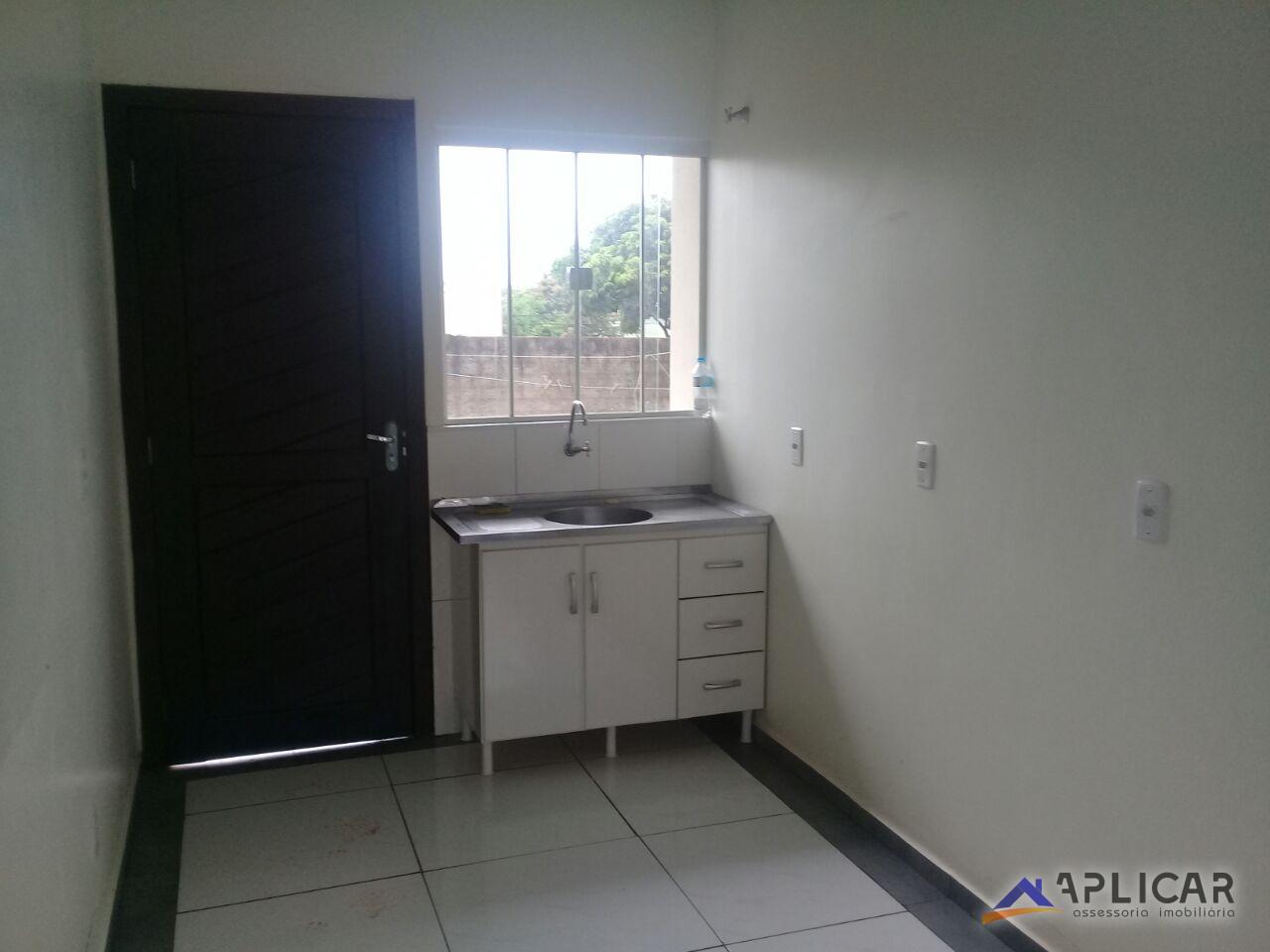 CASA  COM 2 QUARTOS PARA LOCAÇÃO NO JARDIM UNIVERSITARIO I