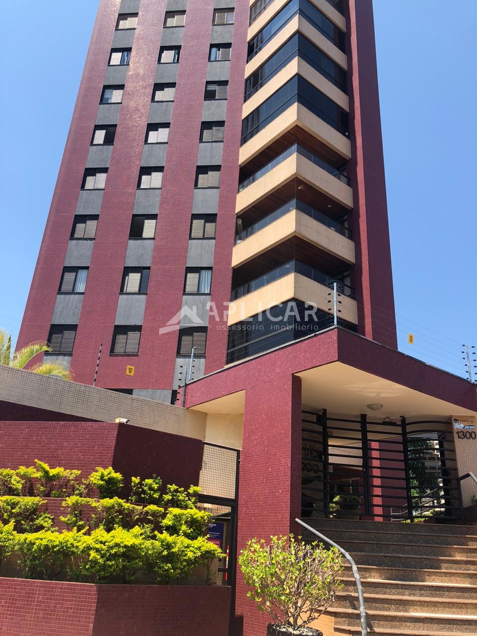 Apartamento mobiliado à venda no Edifício ATHENAS, Centro de F...