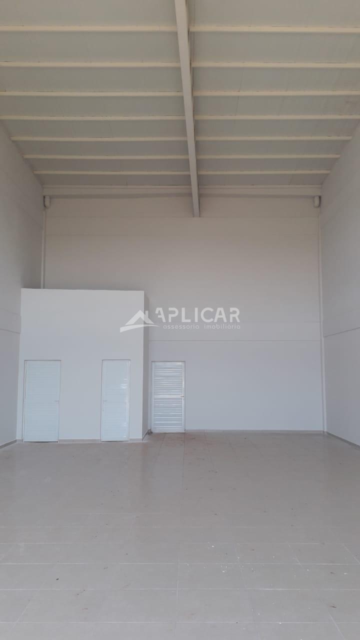 SALA COMERCIAL CONDOMÍNIO HORIZONTAL PARALELO TITÃS - TRÊS FRO...