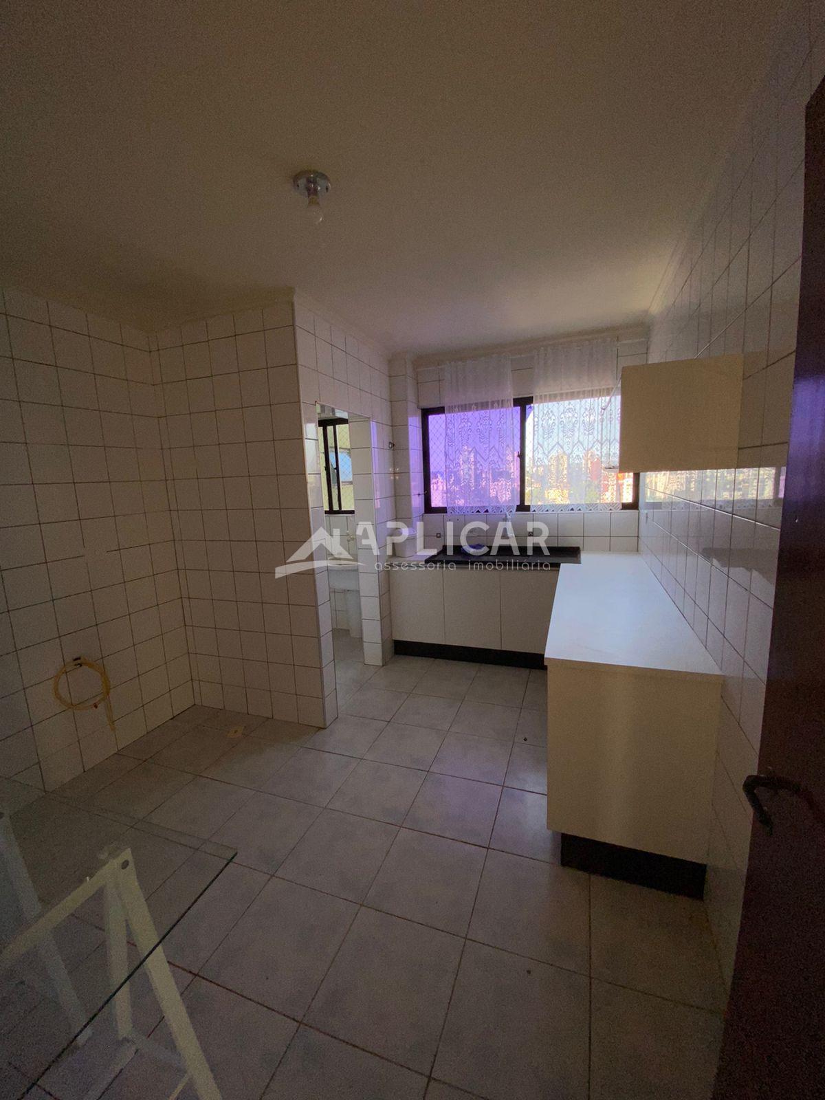 Apartamento no Edifício Serra Negra, Centro, Foz do Iguaçu-PR