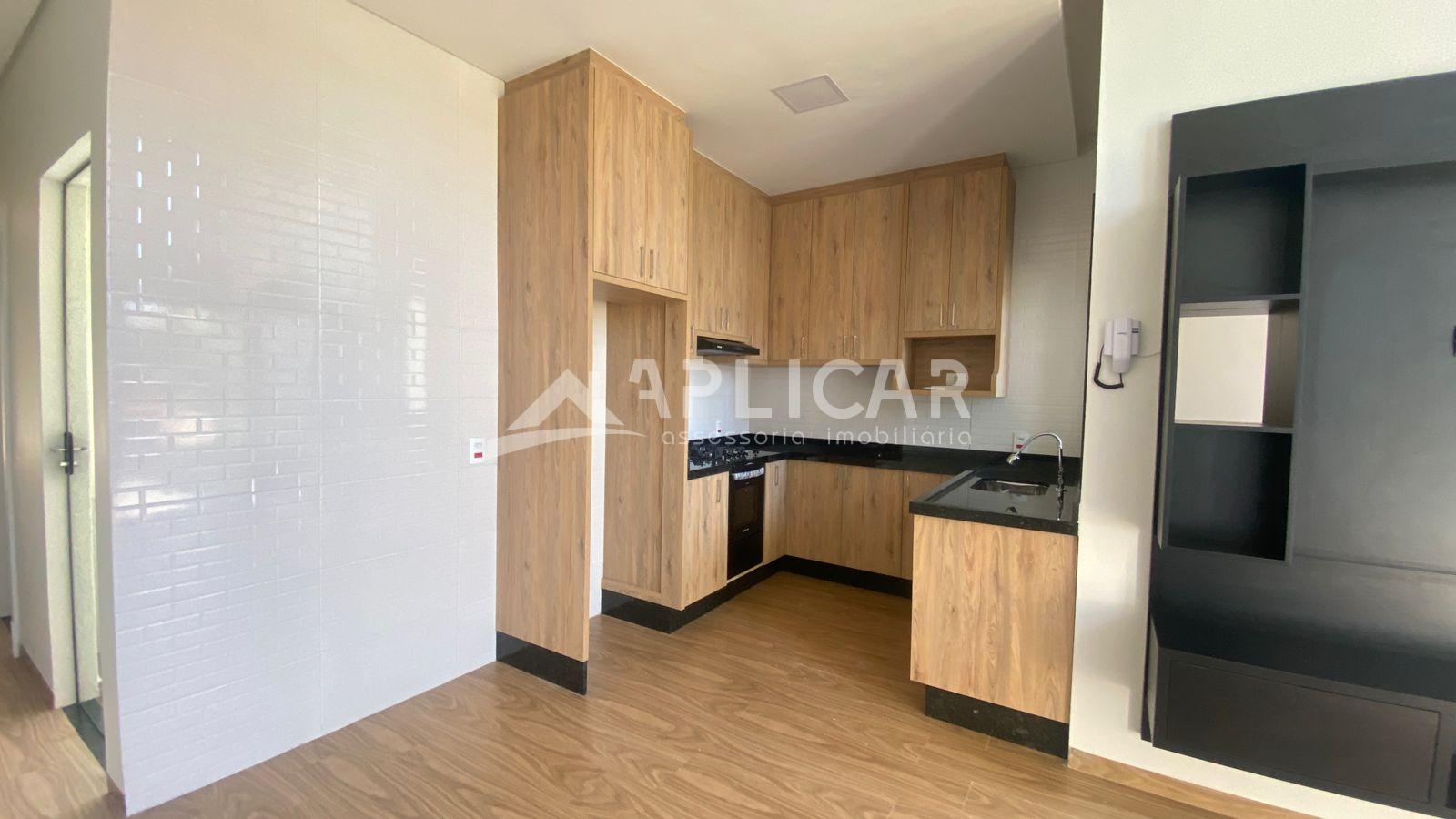 Casa com 03 dormitórios no Jardim Canadá, em Foz do Iguaçu - PR