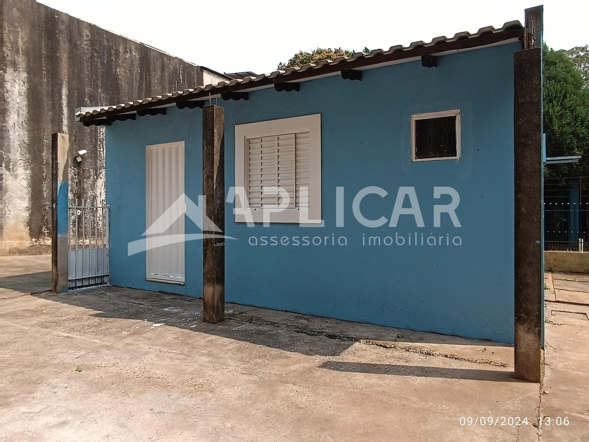 LOCAÇÃO DE 02 CASAS NO MESMO TERRENO, na Avenida Felipe Wandsc...