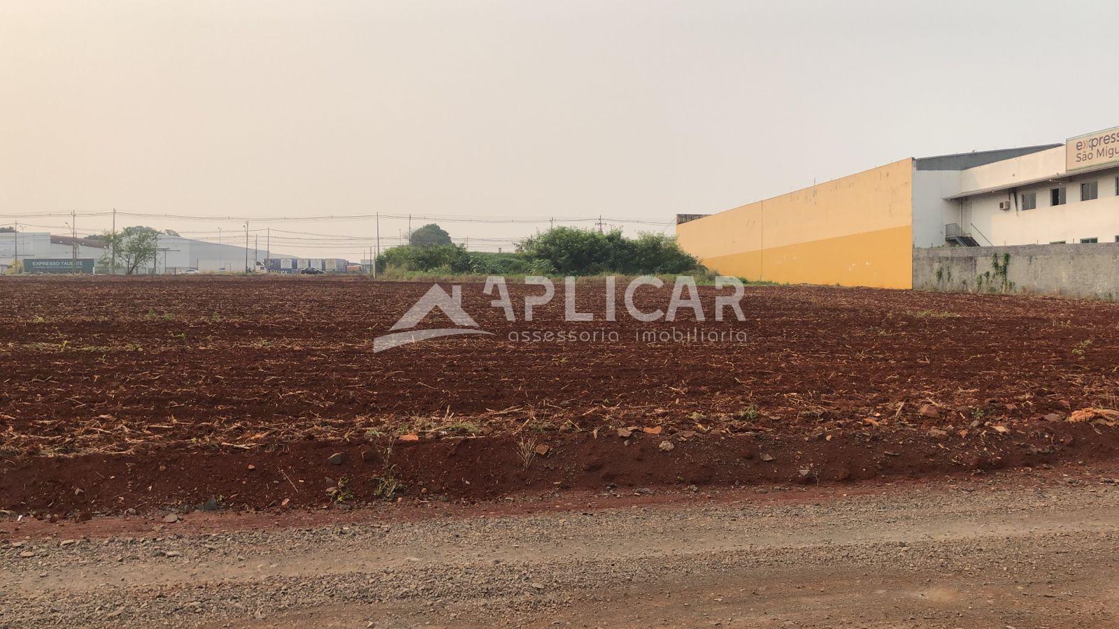 Terreno de 2.800m , à venda, no Portal da Foz, em FOZ DO IGUAC...