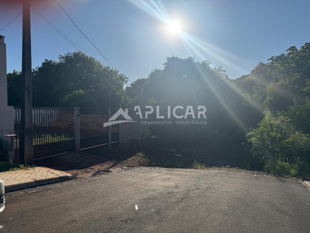 Terreno de 360m  à venda no bairro Jardim Esmeralda, FOZ DO IG...