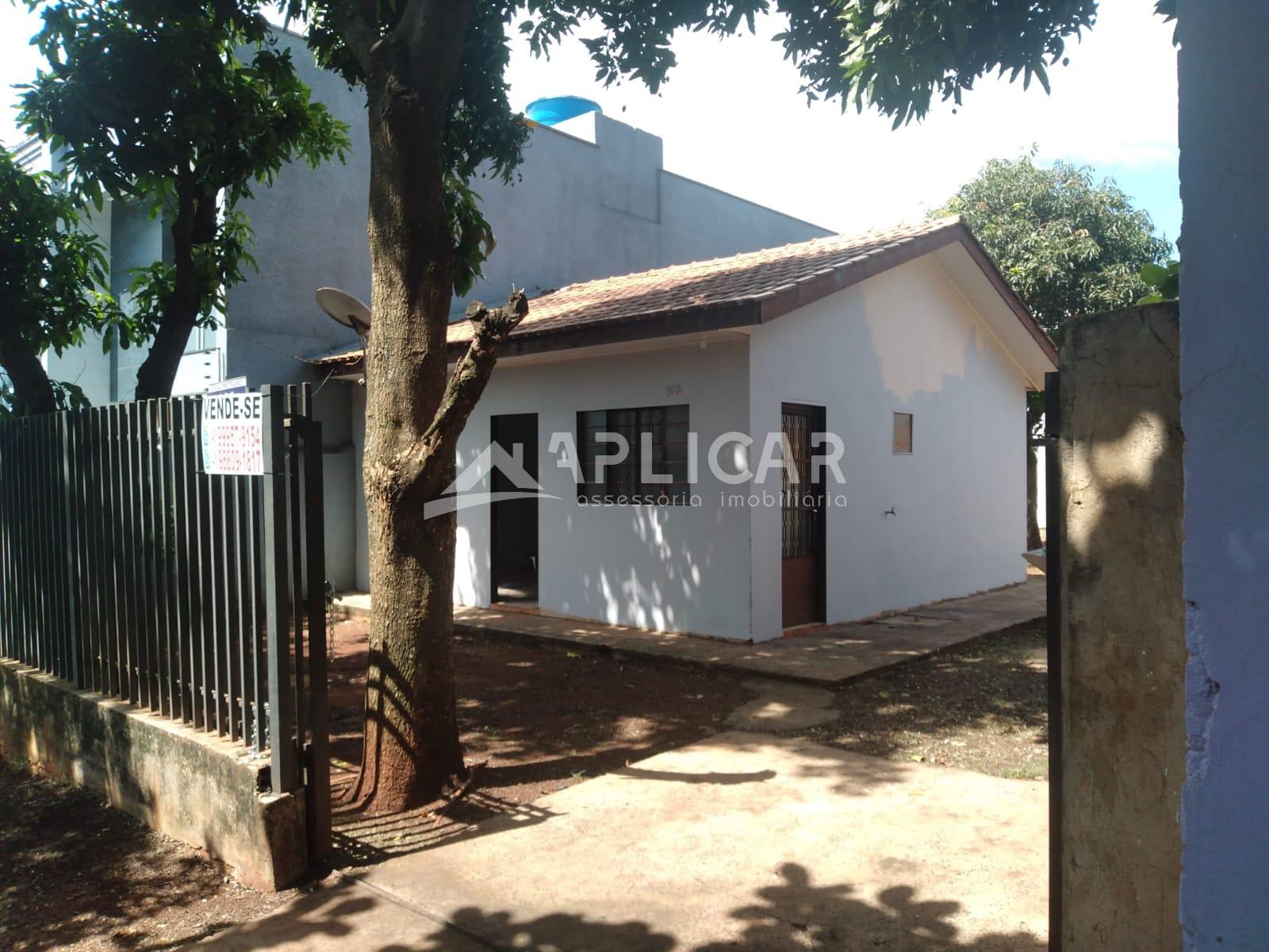 Casa à venda com 02 quartos no Jardim Ipê III, FOZ DO IGUACU - PR