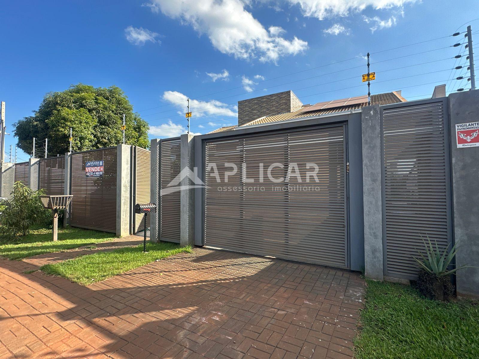 CASA COM 02 QUARTOS E 01 SUÍTE COM CLOSET  PRÓXIMO AO BAIRRO J...