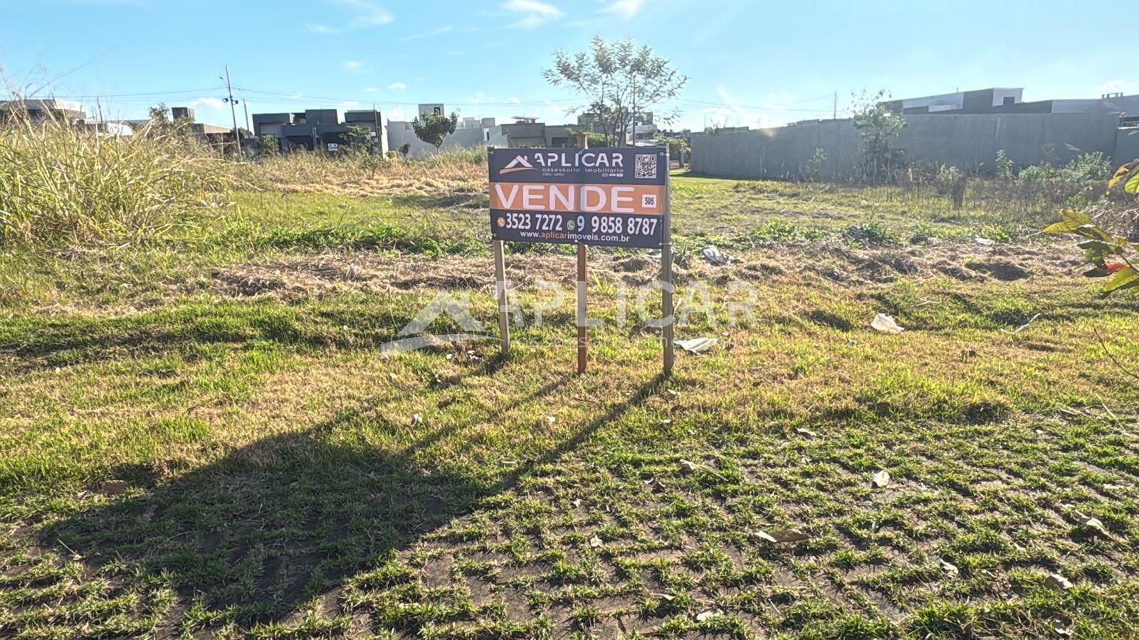 Terreno de 300m  à venda no Jardim Ipê IV, FOZ DO IGUACU - PR