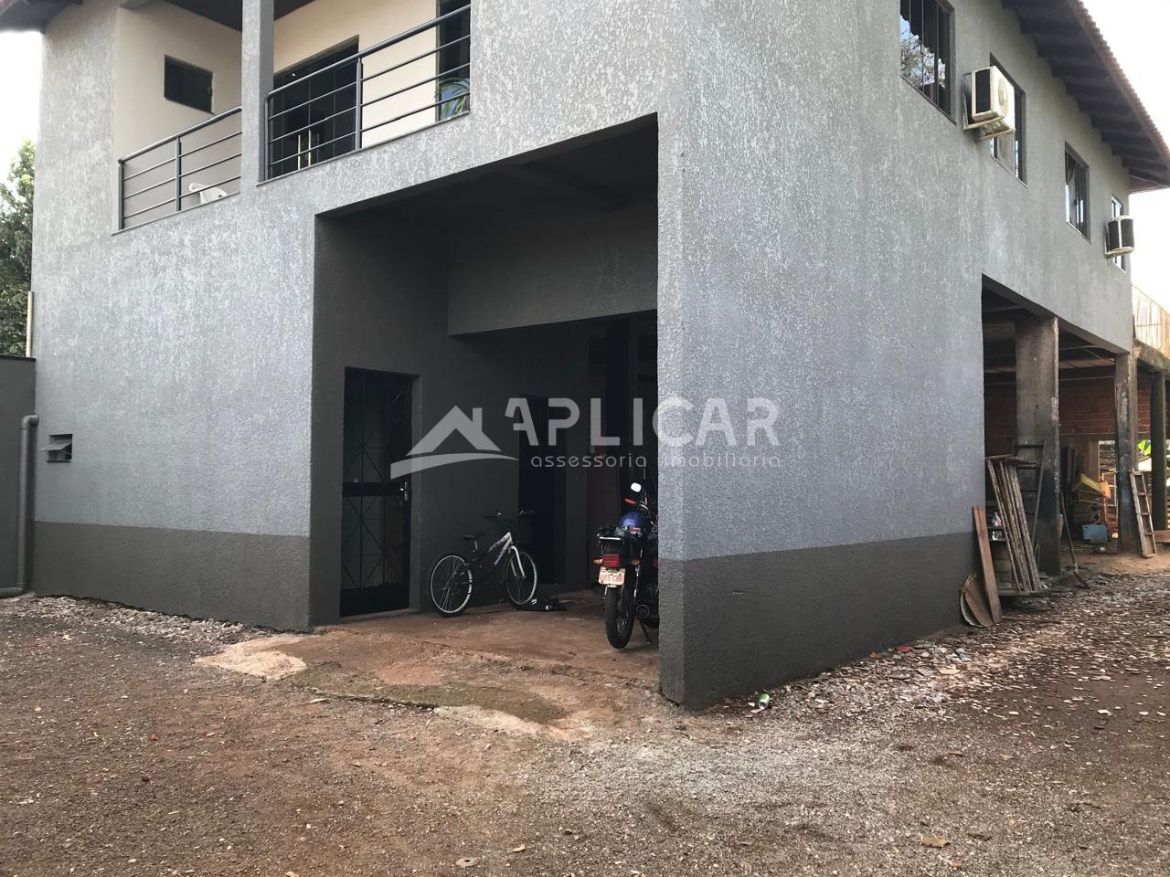 Sobrado à venda com sala comercial no Parque Presidente, FOZ D...