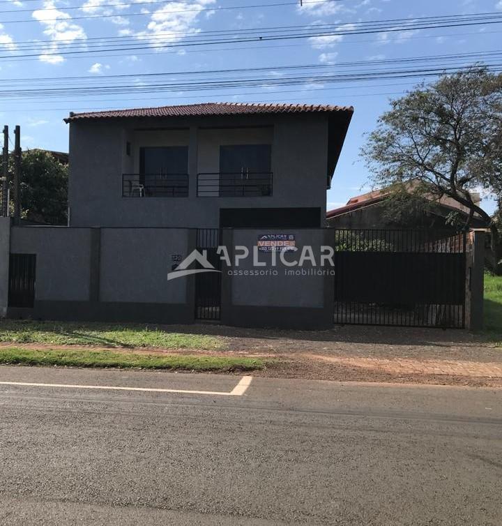 Sobrado à venda com sala comercial no Parque Presidente, FOZ D...