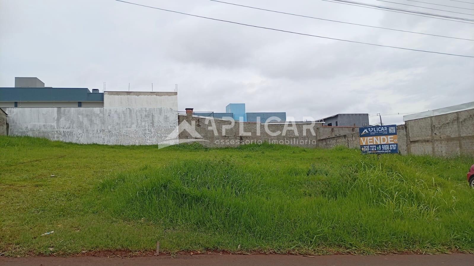 Terreno a venda no Bairro Jardim Acaray