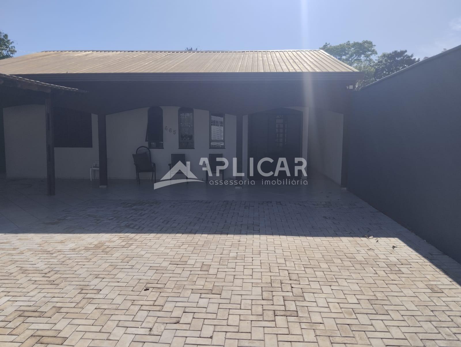 Casa à venda com terreno de 300m2, Morumbi I, FOZ DO IGUACU - PR