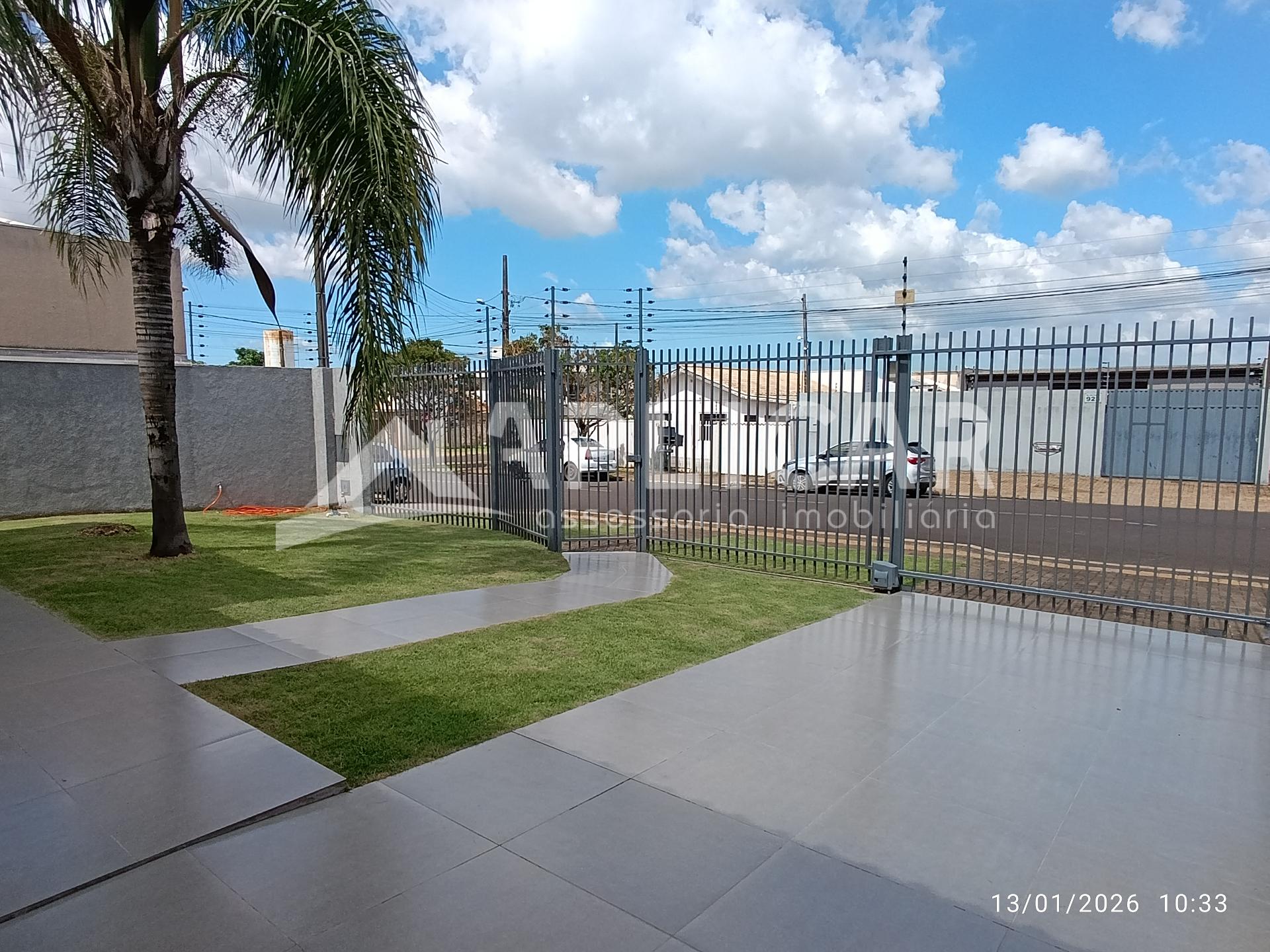 Casa com 118m2 e terreno de 341m2 no Jardim Panorama, FOZ DO I...