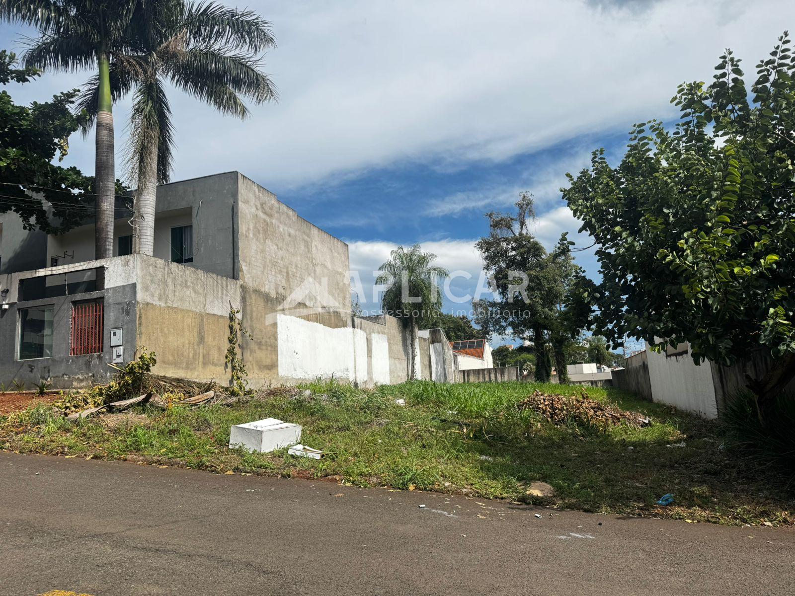 TERRENO COM 704,98 M2 NO JARDIM FESTUGATO - FOZ DO IGUAÇU - PR