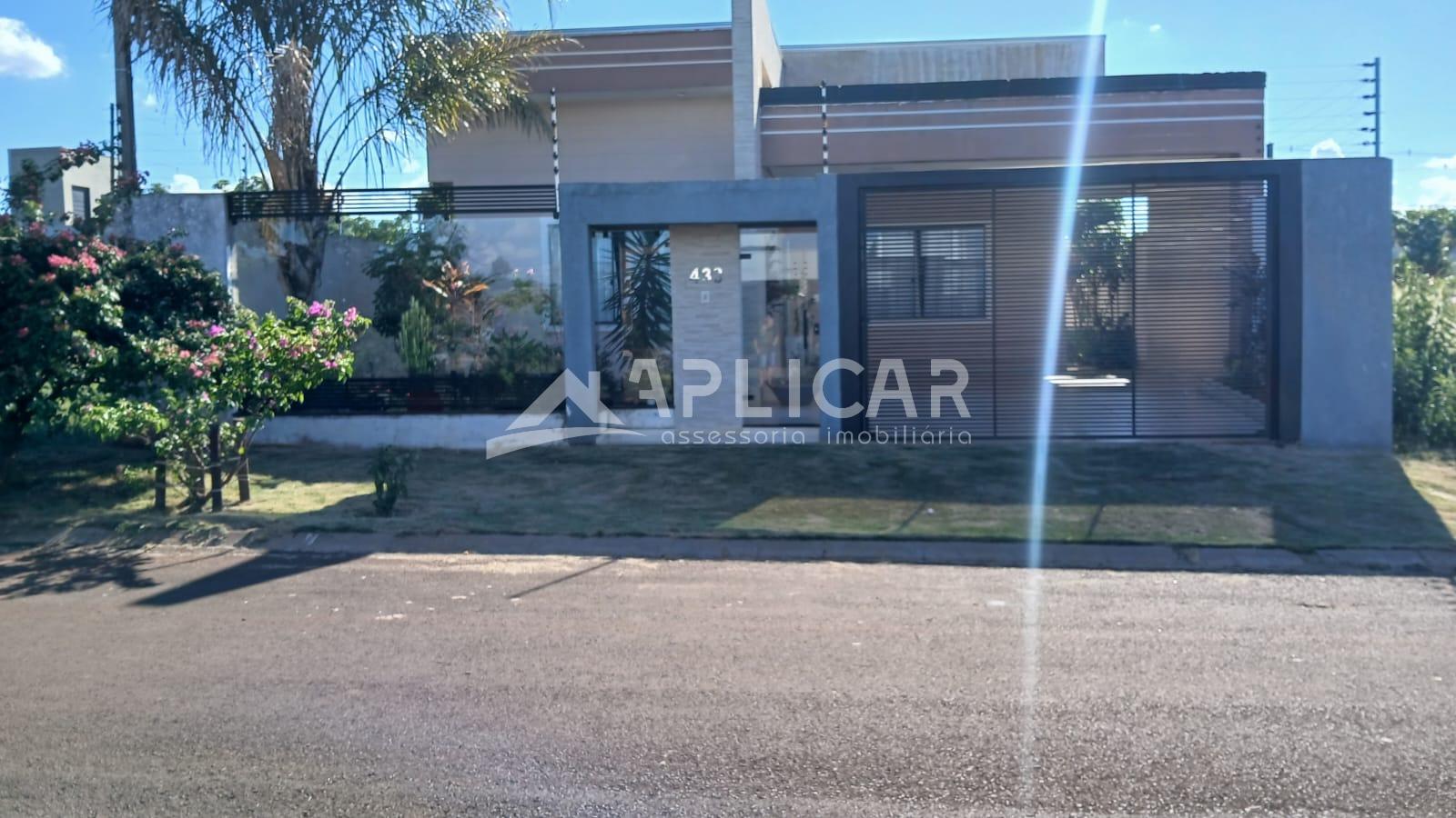 Casa com 165 m2 com espaço gourmet, no Jardim Ipê, FOZ DO IGUA...