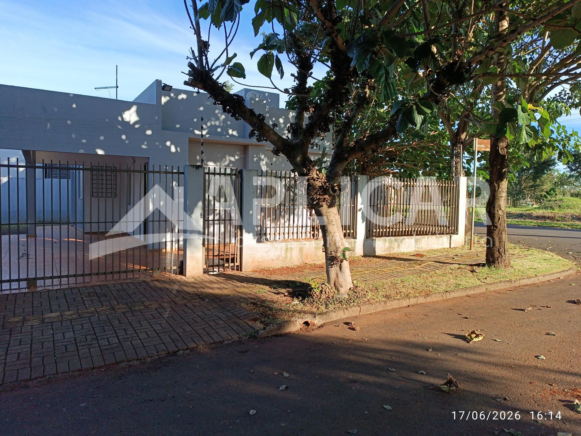 Casa com 02 quartos no Jardim Cataratas, Foz do Iguaçu-Pr