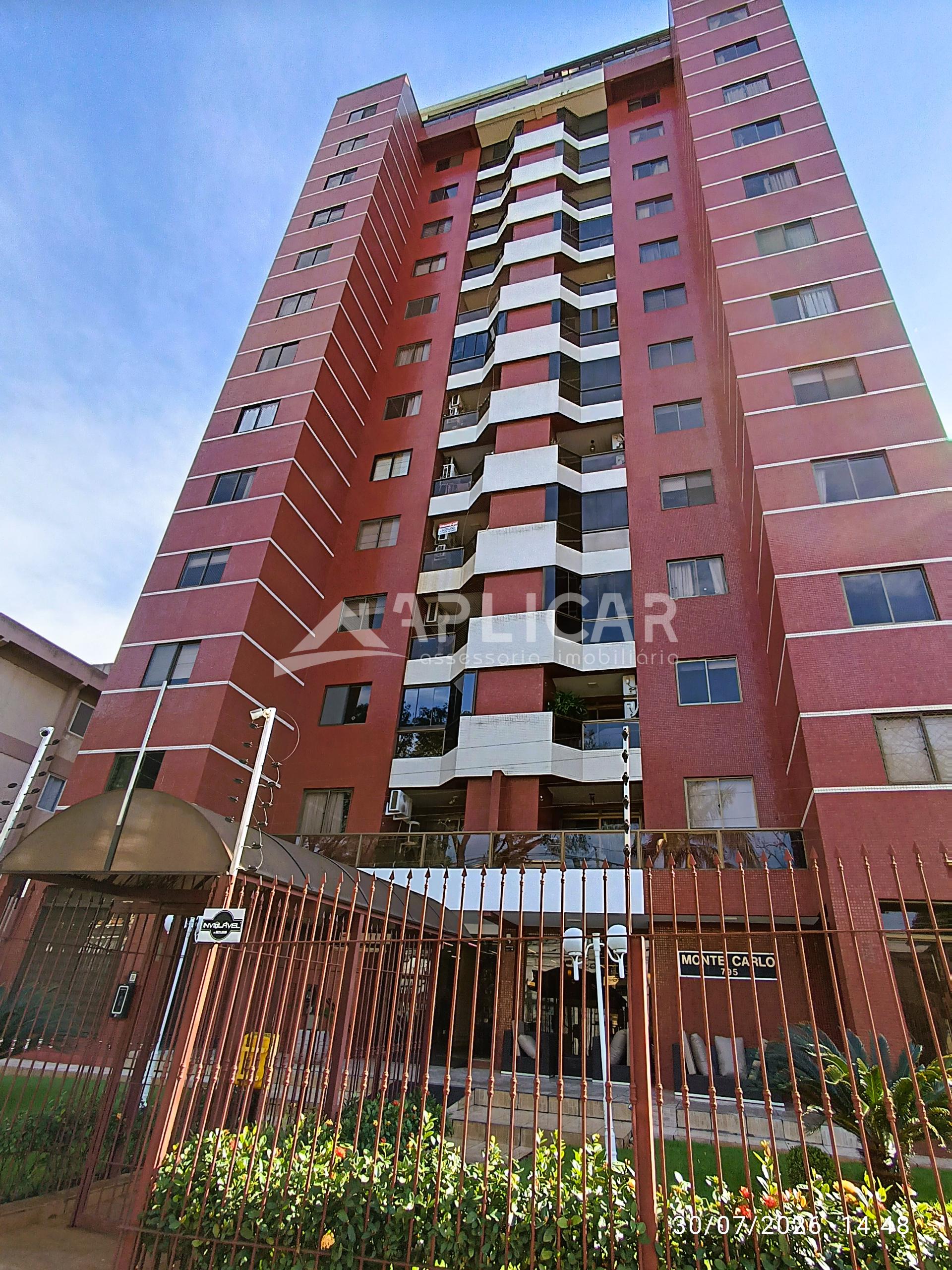 Apartamento no EDIFÍCIO MONTE CARLO com 3 quartos (sendo 2 suí...