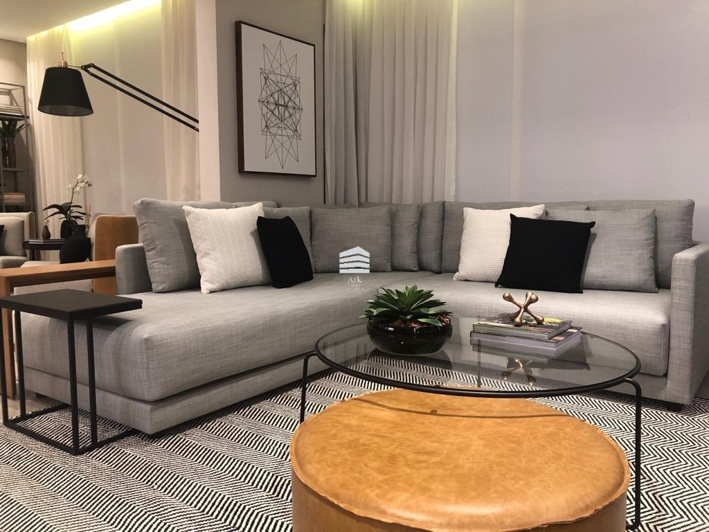 Apto de 113m  à venda, com 3 suítes e 3 vagas na Vila Clementi...